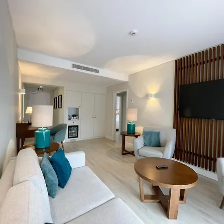 מלון Four Points By Sheraton