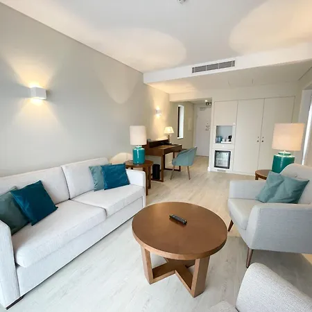 Four Points By Sheraton Hotel