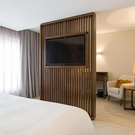 Four Points By Sheraton 4* 塞辛布拉