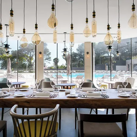 Four Points By Sheraton Hotel