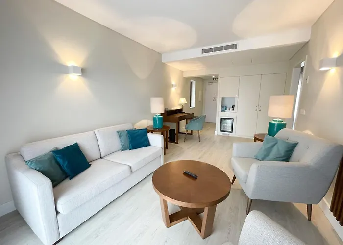 Four Points By Sheraton Hotel